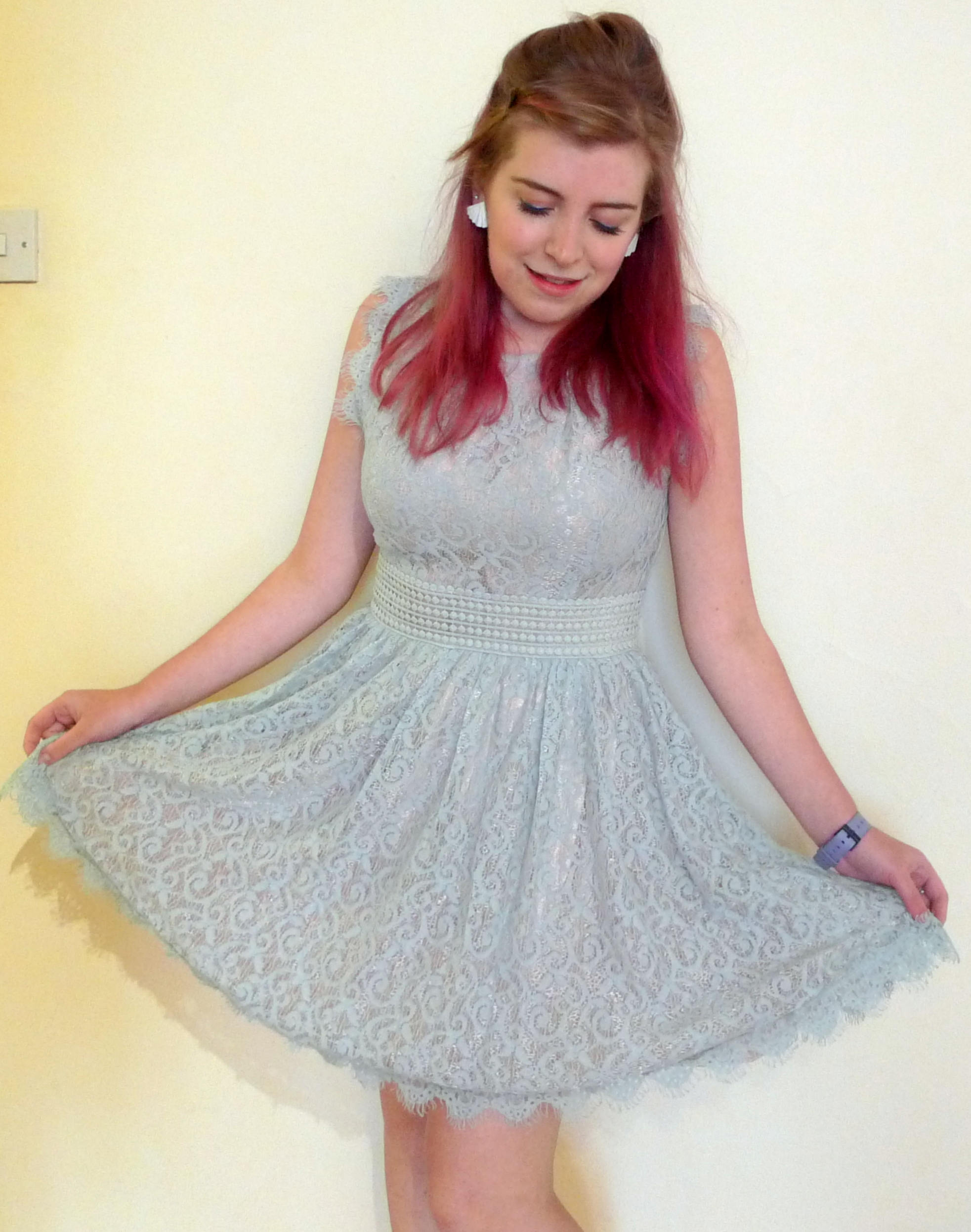 Bonjour, Blogger! Bonjour, Blogger! : Lily image 2